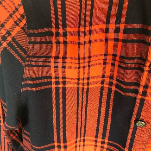 OLD NAVY Flannel Button Down Size Small - Picture 2 of 4